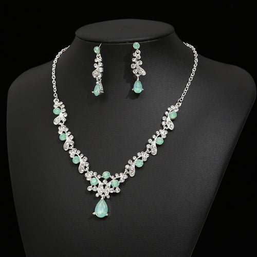 Vintage Floral Bride Necklace and Earring Set