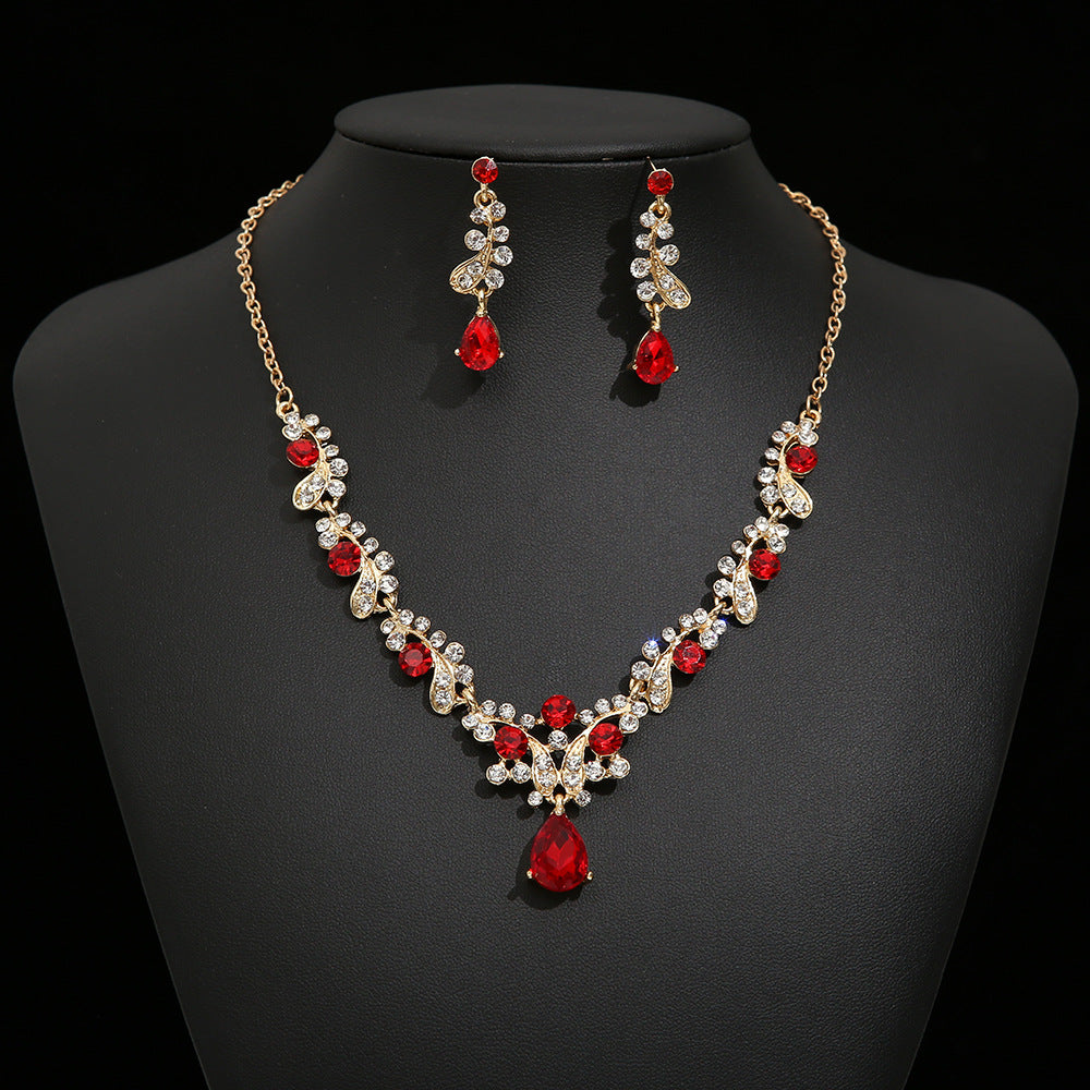 Vintage Floral Bride Necklace and Earring Set