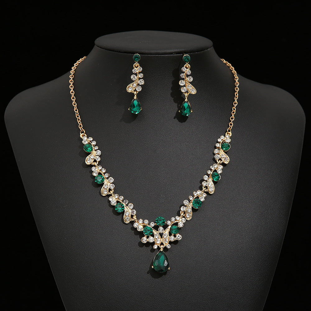 Vintage Floral Bride Necklace and Earring Set