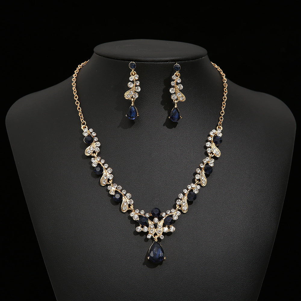 Vintage Floral Bride Necklace and Earring Set